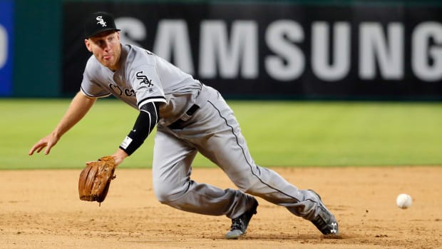 white-sox-turn-triple-play-astros.jpg